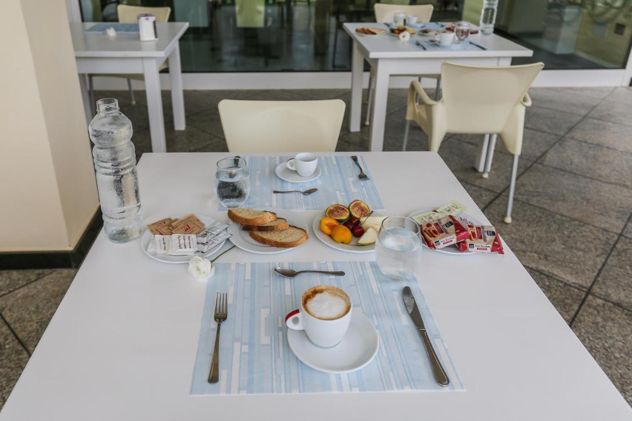 Hotel Luna Lido Torre San Giovanni Ugento Kültér fotó